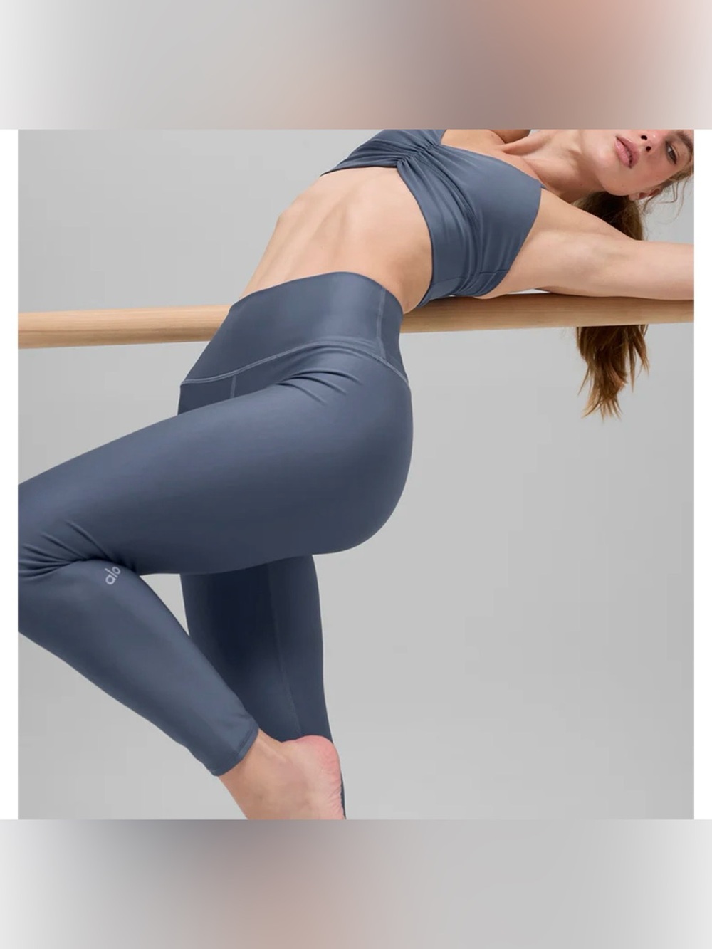 ALO Yoga‎ Mid-Rise Leggings in Slate gray
